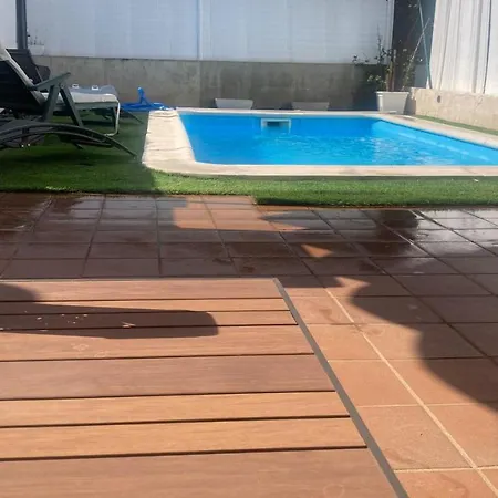 Con Piscina